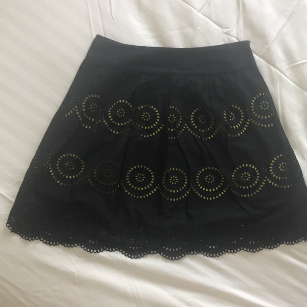 ๐SOLD๐ Scalloped Ruffle Skirt - Picture 1 of 4
